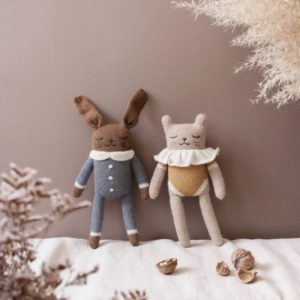 DOUDOU CHAT OCRE MAIN SAUVAGE